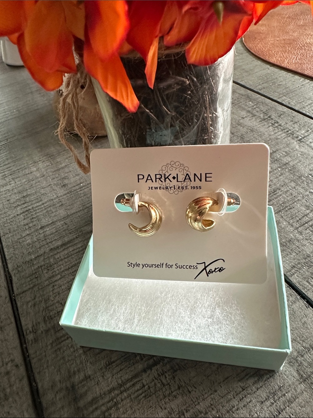 Earrings in Jewelry Category